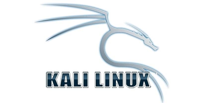 Logotipo de Kali Linux, mostrando un dragón estilizado de color gris azulado y el texto "Kali Linux" en azul oscuro.